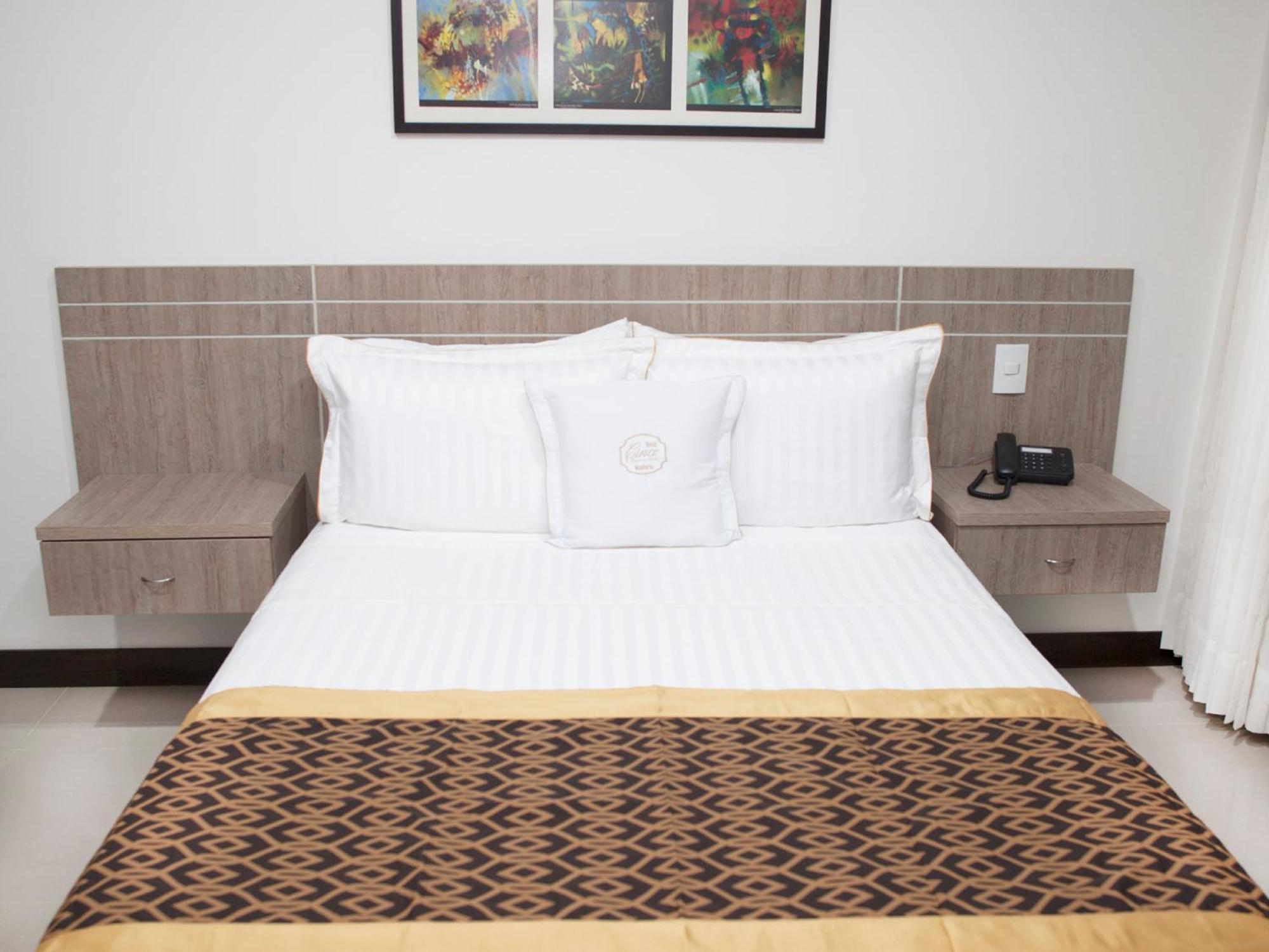 Hotel Cinco Montería エクステリア 写真